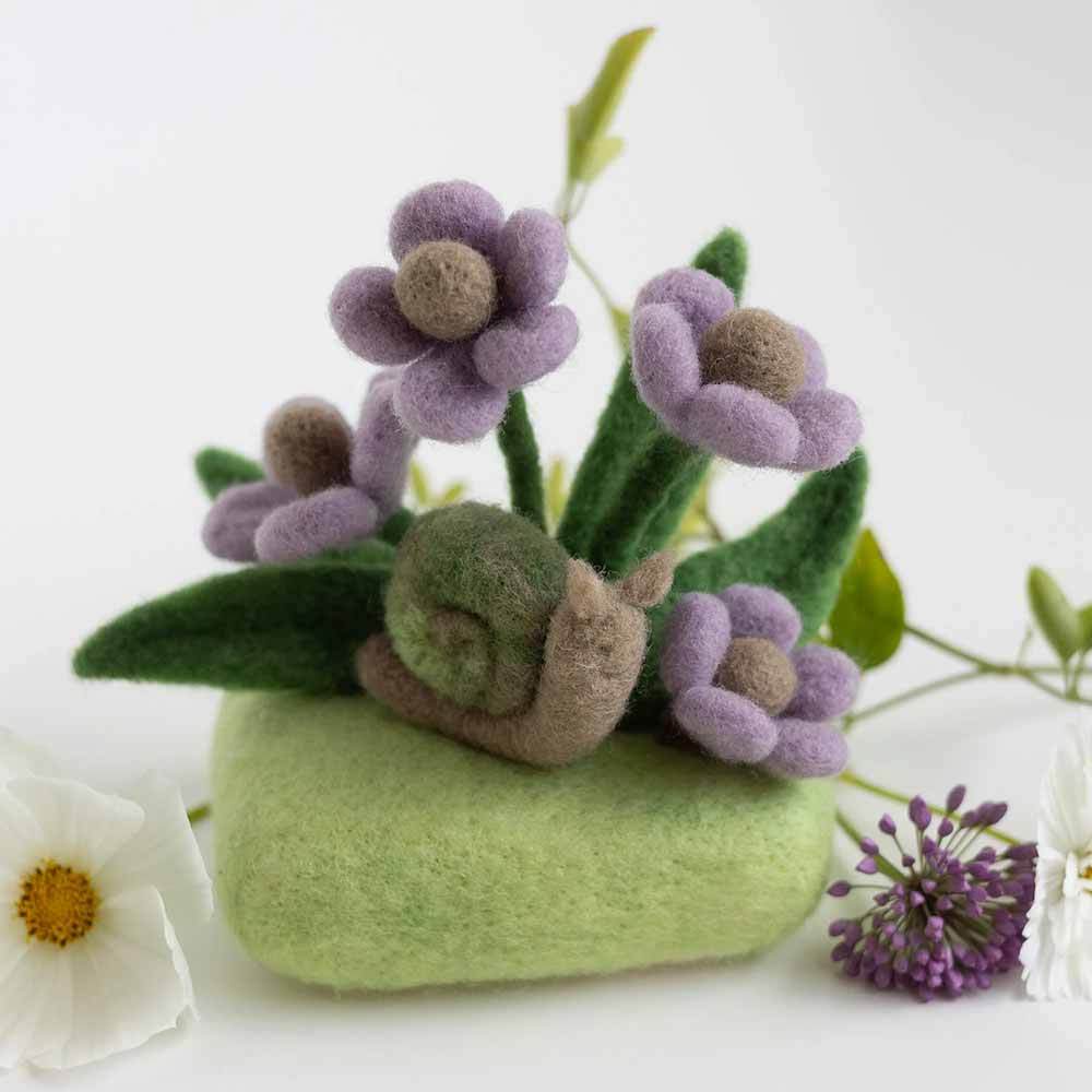 Felted Sky - Garden Snail Mini Needle Felting Kit