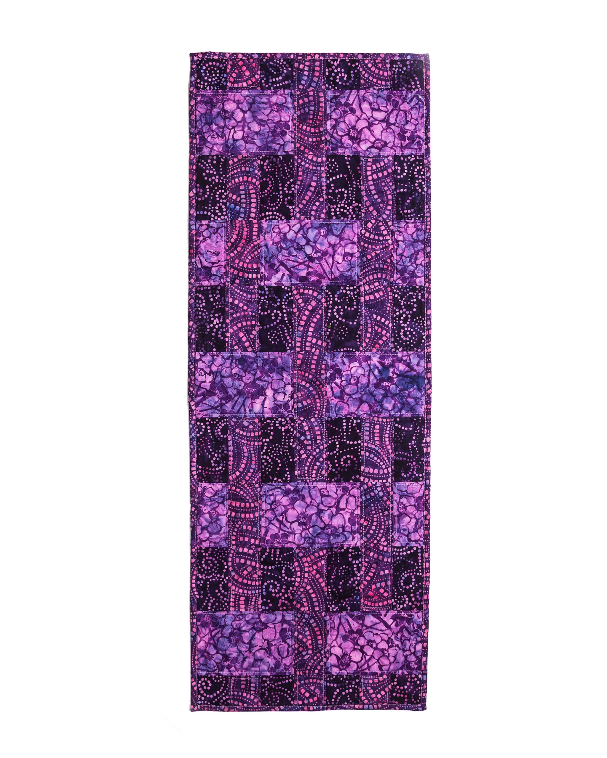Berry Trellis Table Runner Quilt Pattern PDFby Tulip Square