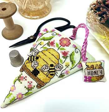 Beehive Scissor Case - Cross Stitch Chart