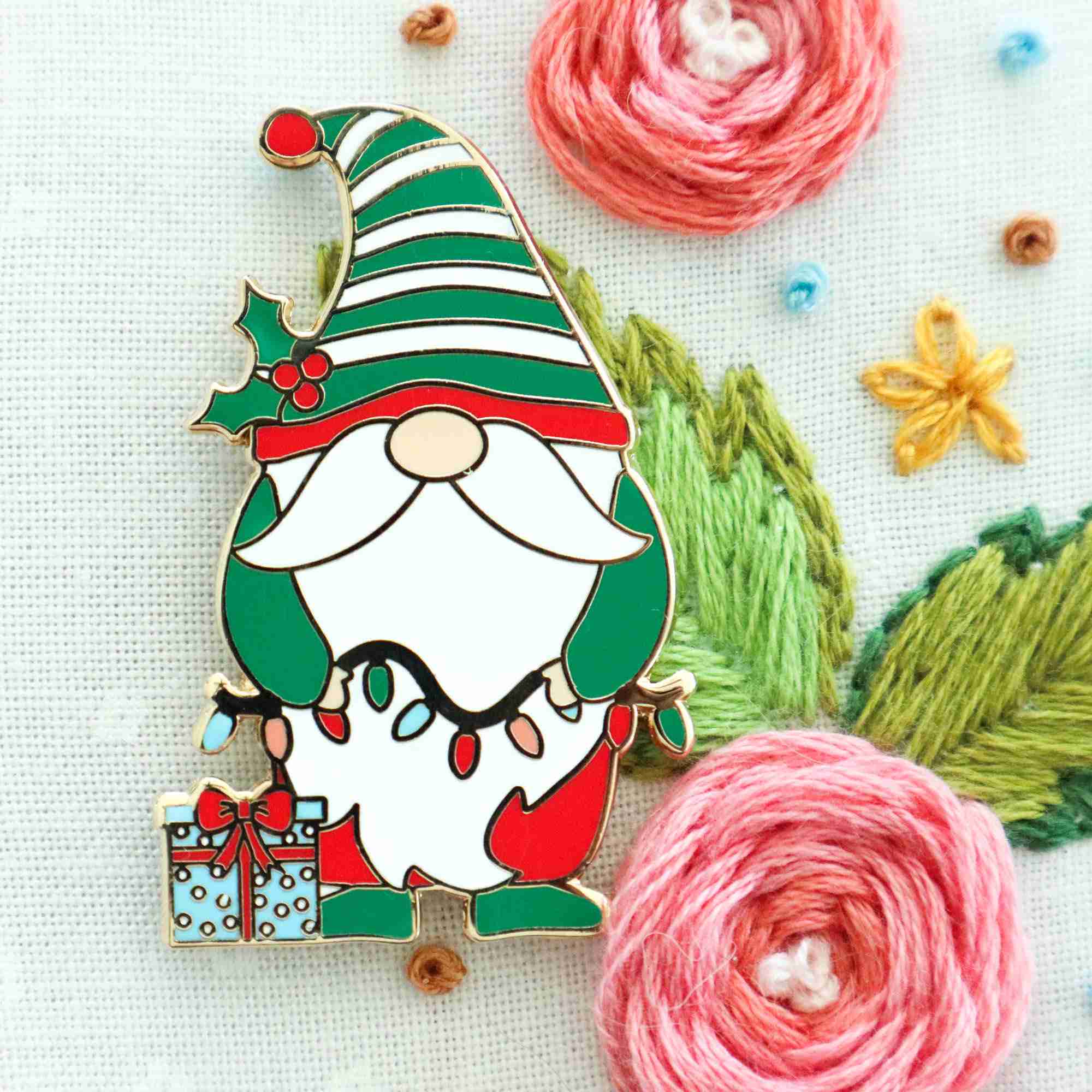 Christmas Gnome Magnetic Needle Minder