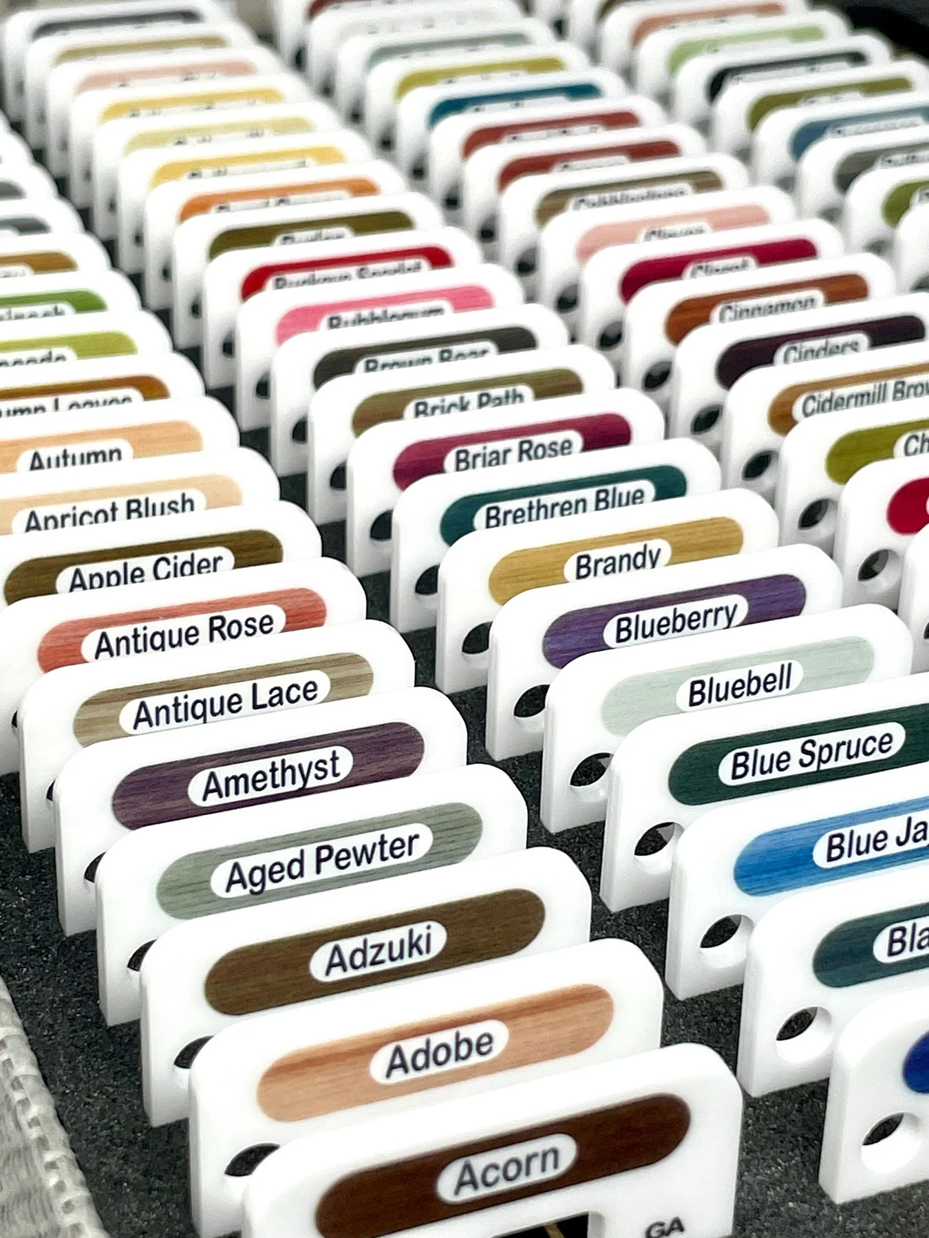 Pip & Chip Gentle Art Sampler Threads White Acrylic Printed Floss Drops (247 Chips)