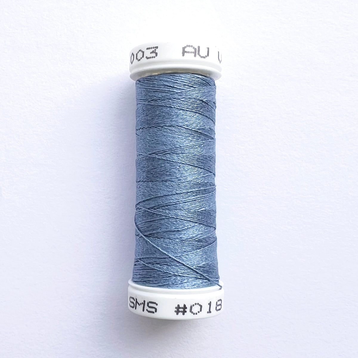 Au Ver a Soie, Soie 100/3 #018 Sky Blue, Med