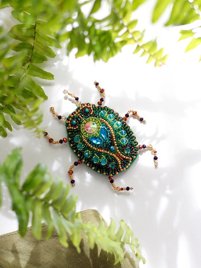 Mau-Sit-Sit Beaded Embroidery Kit by Abris Art