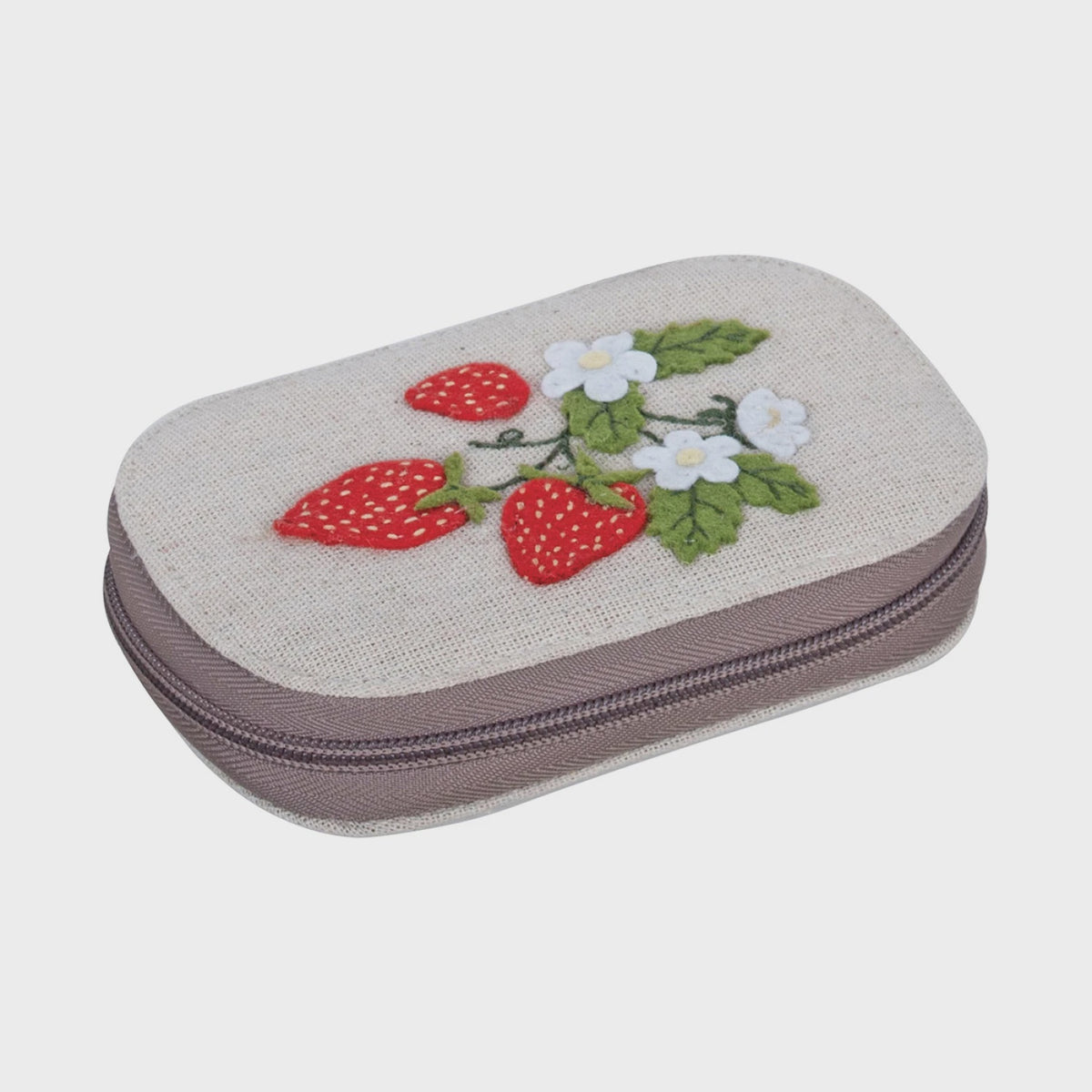 Sewing Kit Strawberry