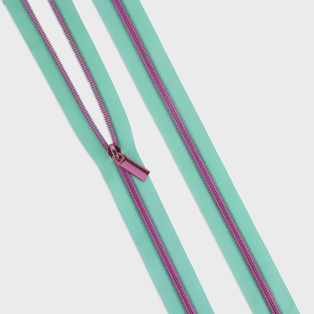 Tula Pink Raindrop #5 Nylon Coil Zipper 3yds and 9 Pulls