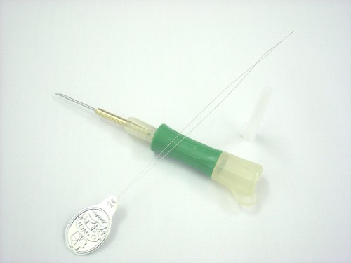 Clover Embroidery Stitching Tool #8800