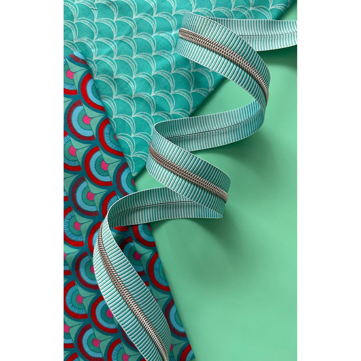 Sassafras Lane #5 Zipper, Teal Stripe, Nickel
